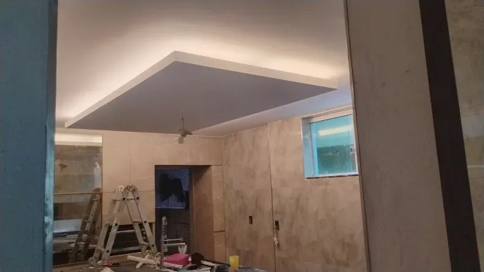 Gesso liso sanca pintura e moldura 3D
