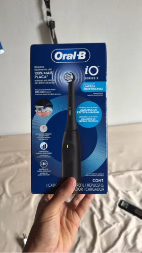 Escova elétrica Oral B io2