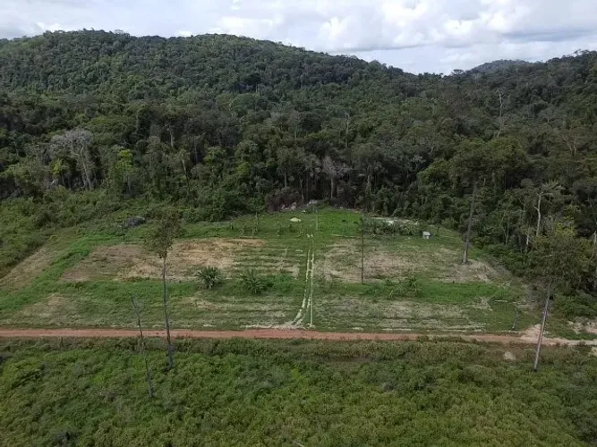 VENDE-SE CHACARA NA UNIÃO RAMAL DOS BOMBEIROS EM RORAINOPOLIS