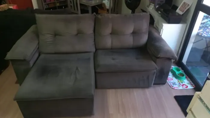 SOFA RETRATIL DE SUEDE