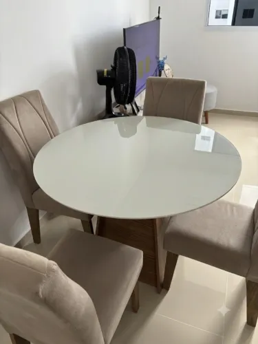 Mesa de Jantar Redonda - 4 lugares *NEGOCIÁVEL*