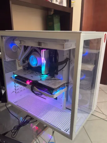 PC Gamer Full White RX 7600 8GB | i5 | 16GB | SSD NVMe | Water Cooler 240mm