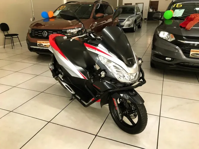 VENDO MOTO SEMI NOVA HONDA PCX SPORT  