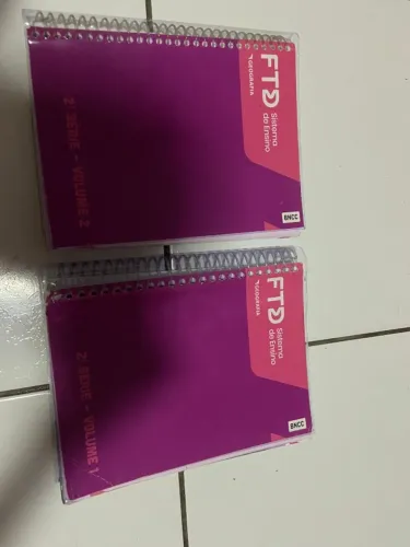 Livro de geografia, editora FTD para a segunda série do ensino médio, volume 1 e 2