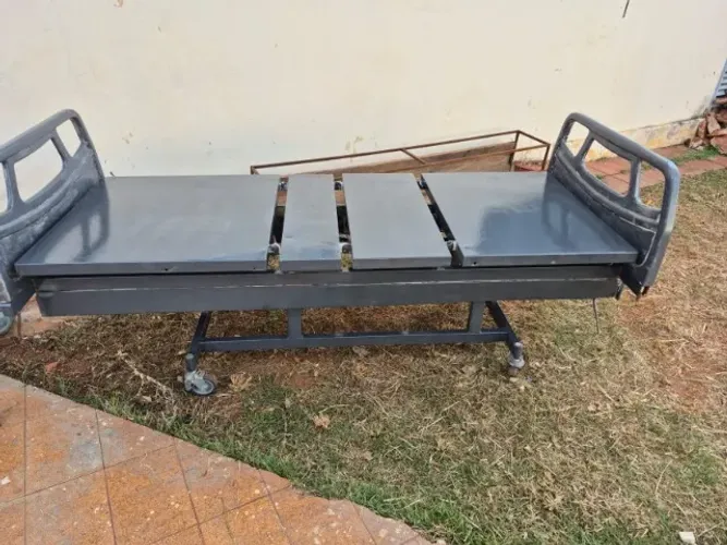 cama hospitalar duas manivelas
