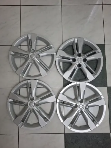 kit com 4 calotas do nissan kicks 2019 aro 16