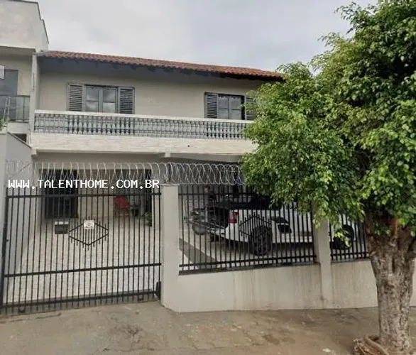 Casa para Venda em Londrina, JARDIM TROPICAL, 3 dormitórios, 1 suíte, 4 banheiros, 3 vagas