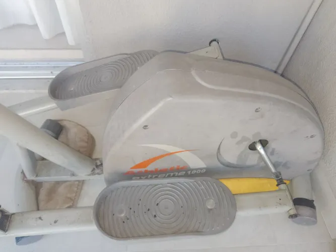Vende-se um elíptico marca atletic 