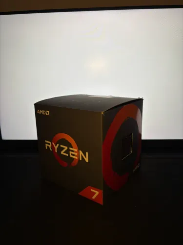 Ryzen 7 2700 4.1Ghz 8/16 C/Cooler AMD LED