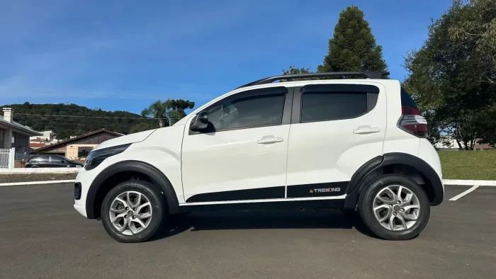 Fiat Mobi Trekking 1.0 Flex 5P 2022