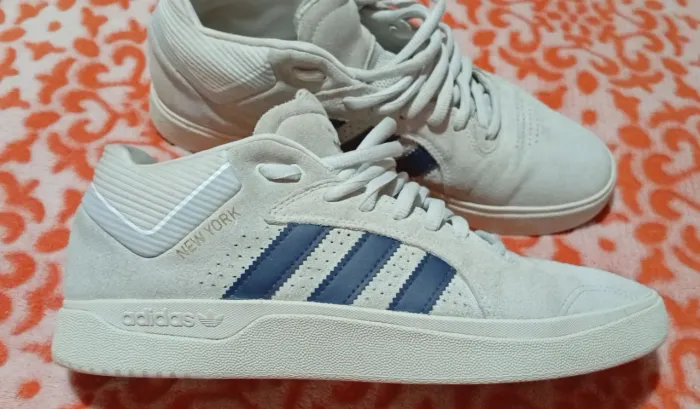 Tênis Adidas Tyshawan