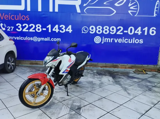 Honda cb 300 2015 barato documento tudo certinho