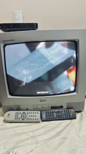 Tv de tubo 14 polegadas acompanha conversor digital