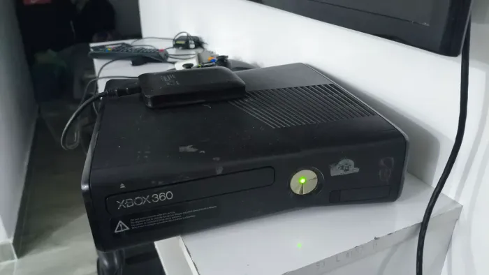 Xbox 360 Desbloqueado Hd externo +50 jogos e 3 controles