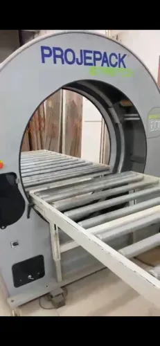 Embaladora Strech 1.200mm de diâmetro marca Projepack.  Muito nova. 