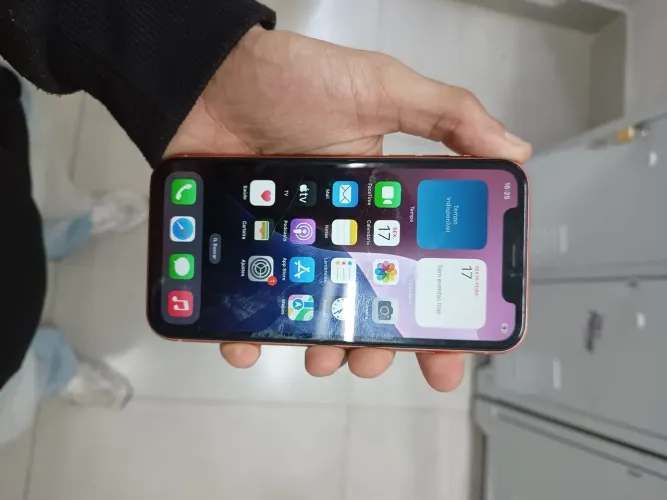 iPhone XR