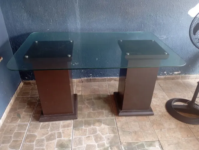 Vendo mesa de vidro