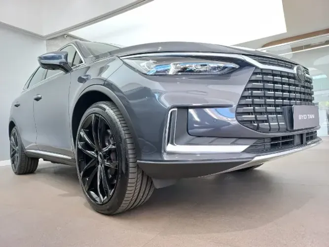 BYD Tan EV 4X4 (elétrico) 2023