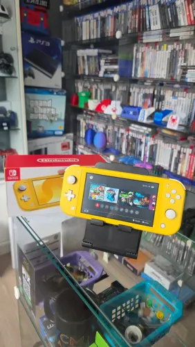 Nintendo Switch Lite D3sbl0qu34d0, aceito seu usado de entrada e cartões até 18x