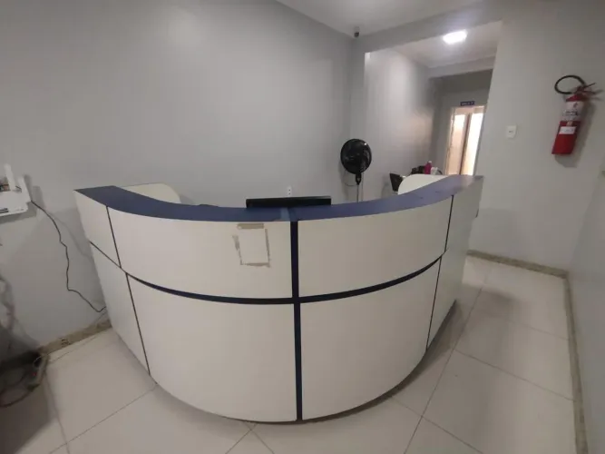 Vendo lindo balcão