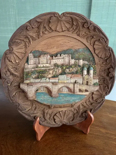Placa decorativa entalhada em madeira Alemanha - 31cm