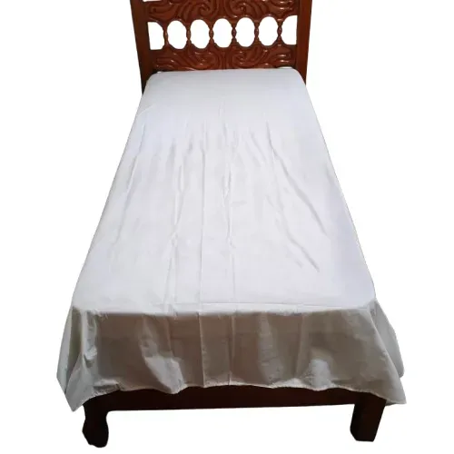 cama madeira + colchao castor d45 com duplo pilow + roupa cama hotelaria