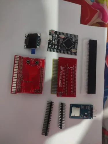 Peças para montagem da gravadora pocket snes