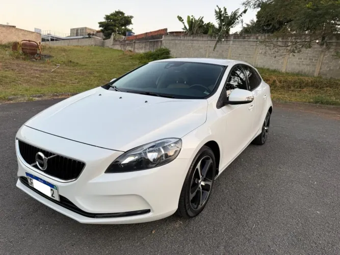 Volvo V40 T-4 Kinetic 2.0 Aut. 2019