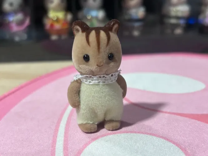 Sylvanian Families - Esquilo Bebê
