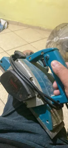 Plaina elétrica MAKITA