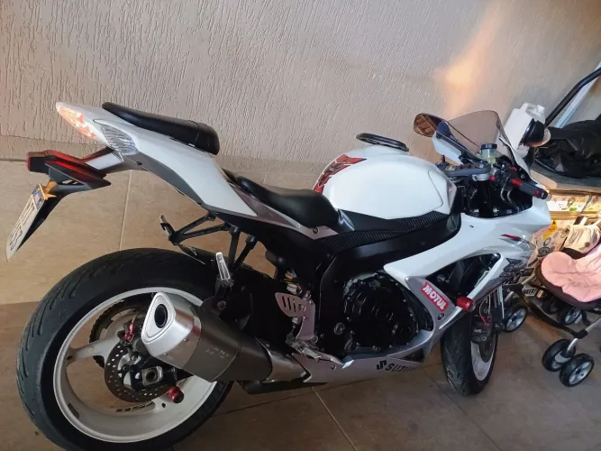 Vendo ou troco por carro e moto!