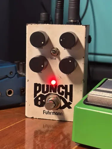 Punch Box v2 Fuhrmann - Pedal de Overdrive para guitarra