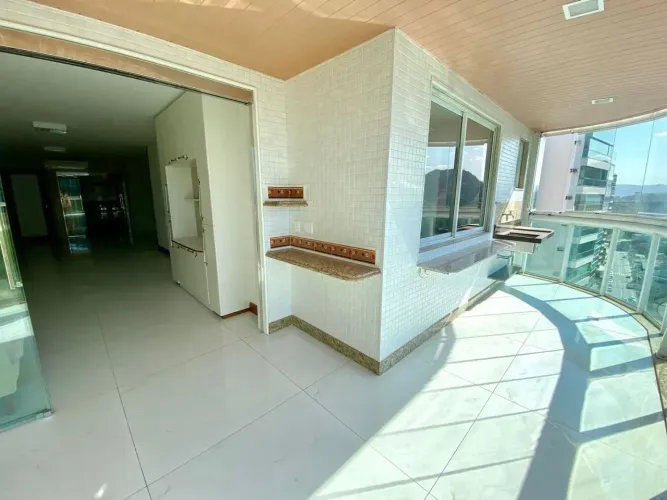 Praia da Costa, 4 quartos, 2 suítes, 212m², 3 vagas
