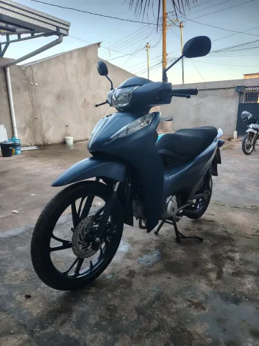 Blz 125 ( única dona ) na garantia pela fábrica 