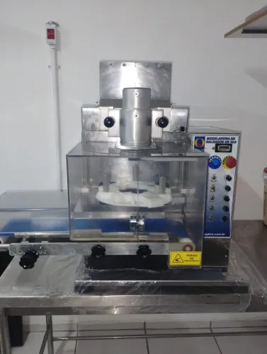 Modeladora De Salgados Maqtiva SR 10 - Alta Produção (Até 10k/h)