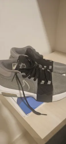 Vendo Nike LeBron