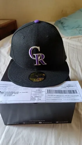 Vendo boné 59fifty original, nunca usado. Tamanho 7 5/8 =61,6 cm