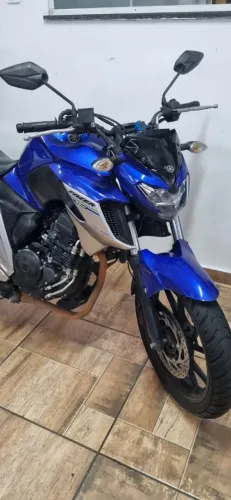 Fz 25/ Fazer 250/ Ano: 2019 Apenas 22mil km