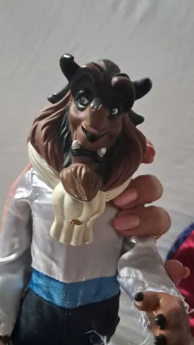 BONECO CLÁSSICO A FERA (DISNEY STORE) - ORIGINAL E COMPLETO! ?