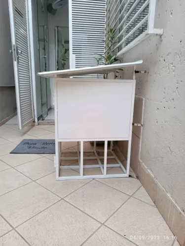 Casa/ Suporte de metal