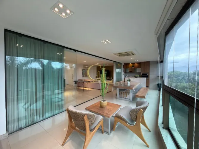 Península Via Privilege  04 suites com 256 m²