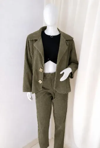 Conjunto blazer e calça cotelle tamanho GG