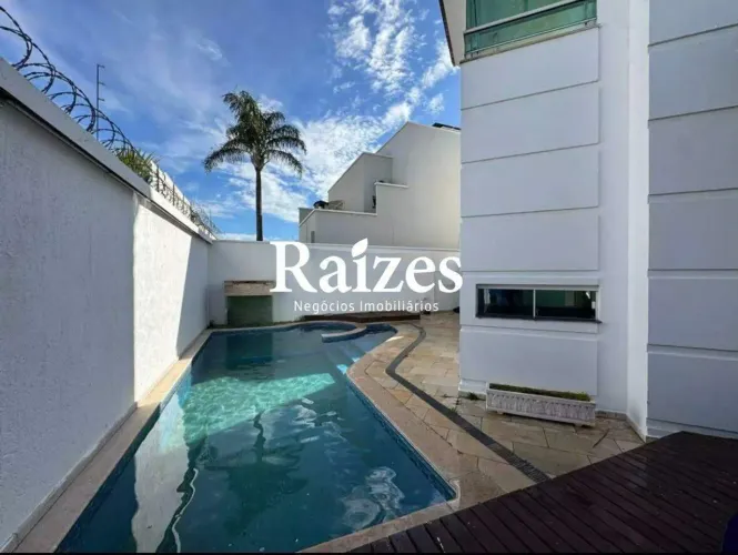 Sobrado em Condomínio para Alugar com Piscina - Royal Park | Jardim Inconfidência Uberlân