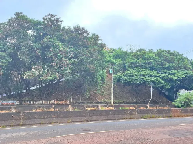 Lote 375m², ótima localização R$ 390.000,00