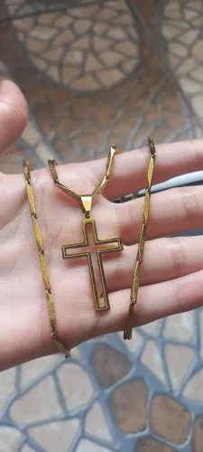 Cordão masculino no aço gold