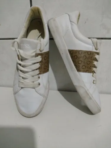 Tênis da guess em couro