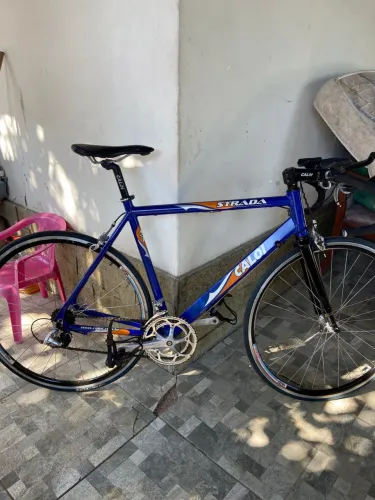 Bicicleta strada semi nova
