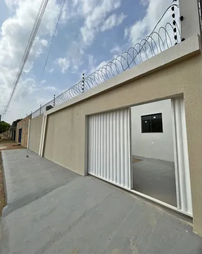 CASA À VENDA - OPORTUNIDADE IMPERDÍVEL
