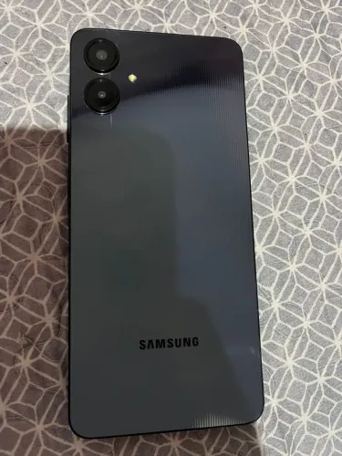 Samsung A06 