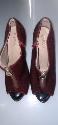 Sandália vermelha marca Rafas Nº 36